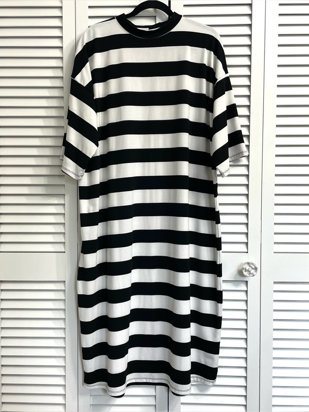 Dressed in LaLa Ozzy Dress Black White Striped Short Sleeve Oversized Size 2XL